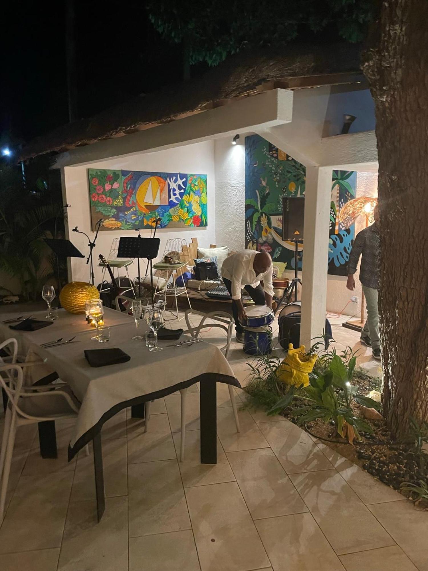 Hotel Cosy Sous Le Badamier 3*